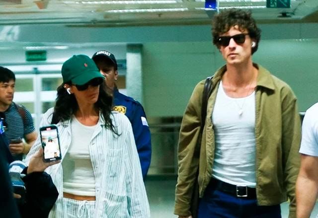 Bruna Marquezine E Shawn Mendes Desembarcam Em Salvador Para O Carnaval