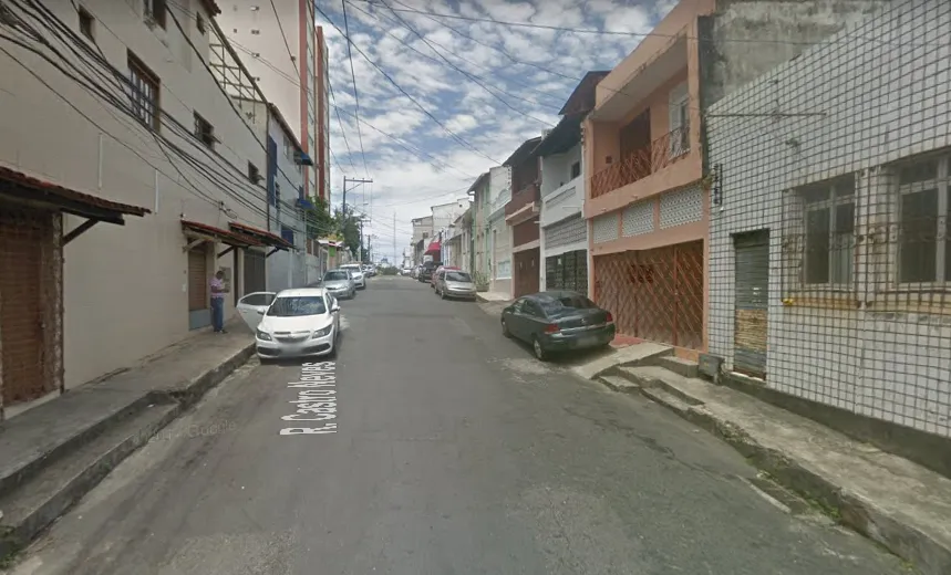 AMARGURA: Morador de rua é morto a pauladas por outro andarilho em Salvador