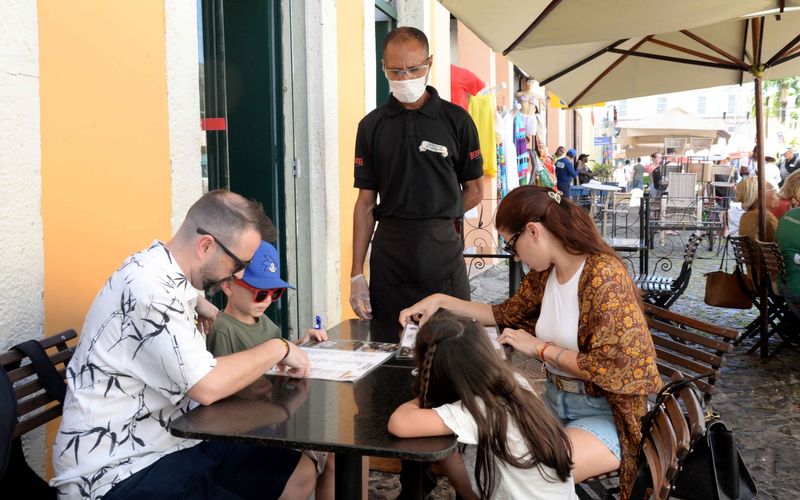 A gastronomia natalina na Bahia reinventa pratos tradicionais brasileiros e europeus com ingredientes locais, como o azeite de dendê, o leite de coco e frutos do mar/Foto: Otávio Santos / Secom PMS