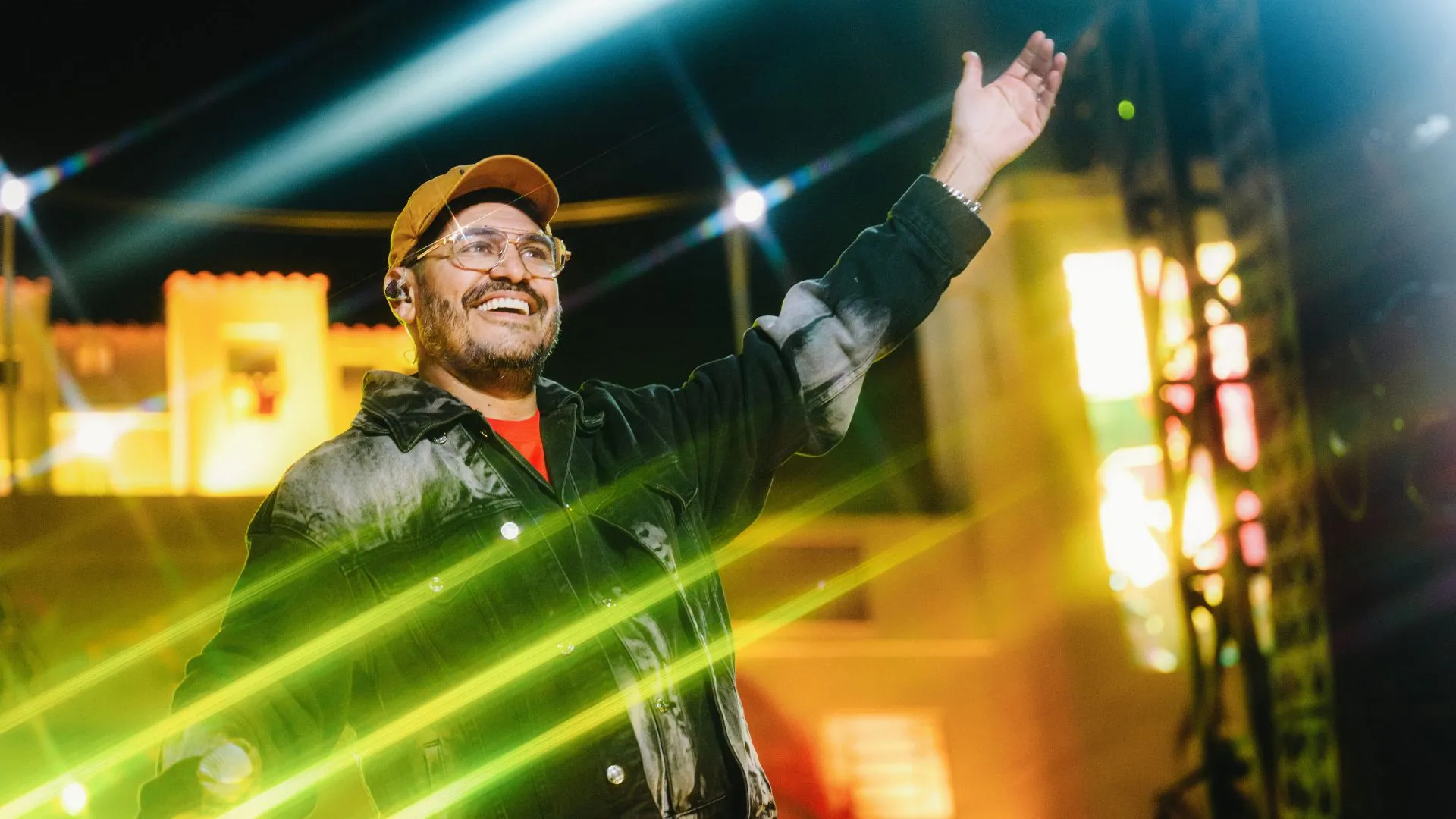 Cantor Criolo faz 50 anos em 2025