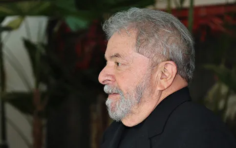“Ganhamos a eleição com um discurso e depois tivemos que mudar”, admite Lula