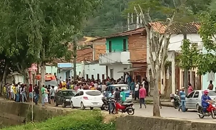 Criança de 9 anos e adolescente de 16 são mortos a tiros na Bahia