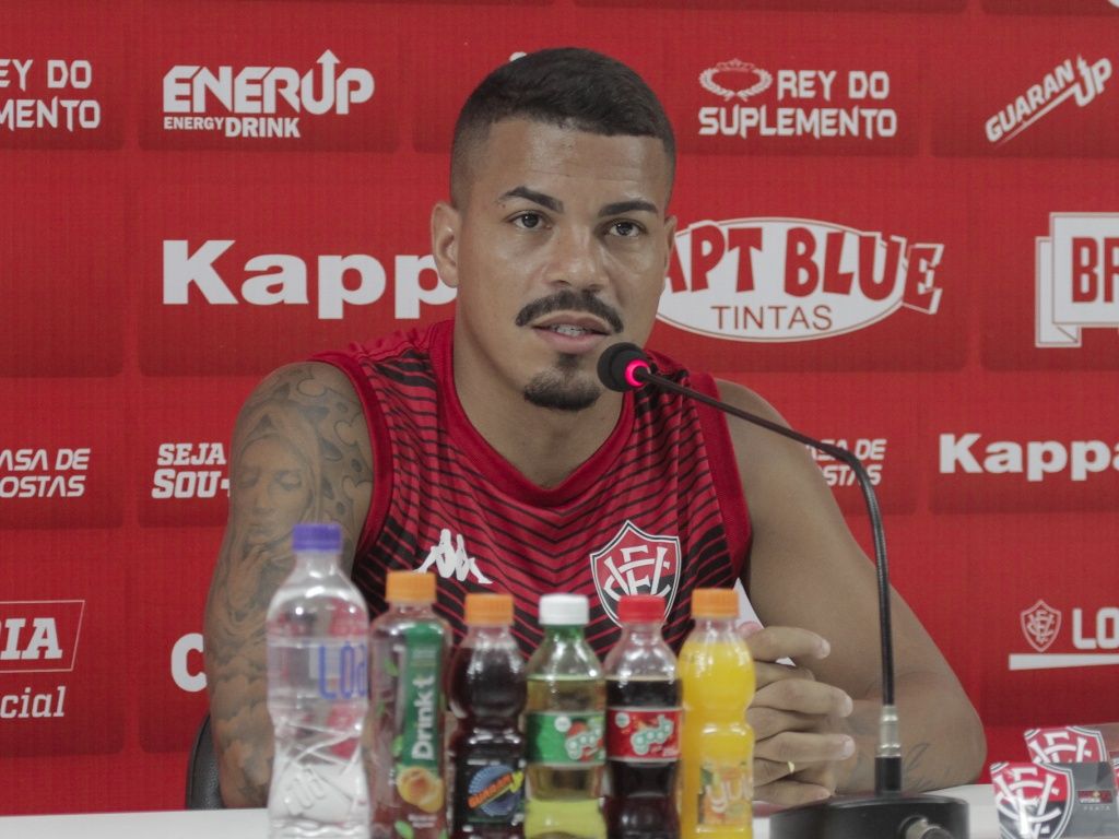O ex-jogador do Vitória, Thiago Carleto, deve cerca de R$ 300 mil em pensão alimentícia para os dois filhos Foto: Divulgação/EC Vitória