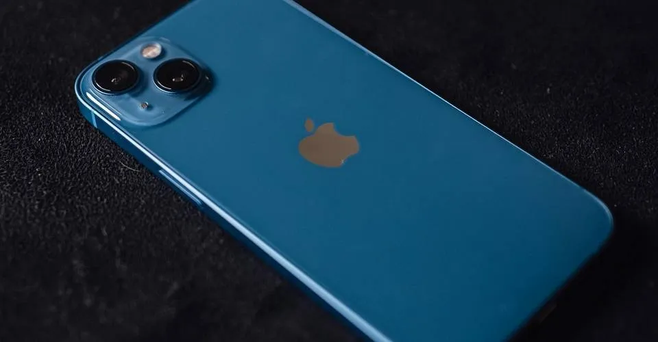 Novo leilão da Receita Federal tem iPhones, vinhos e carros; veja como participar
