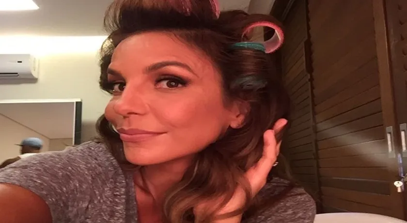 PRONTA!: Ivete posta foto momentos antes de comandar festa no Campo Grande