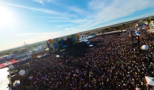 Foto: Reprodução /  @workvisuals / @camaroteexclus1voirece