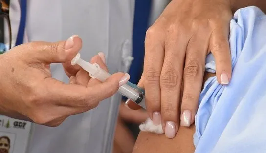 Vacinação contra Covid-19 e gripe está suspensa no fim de semana, em Salvador; programação retorna na segunda