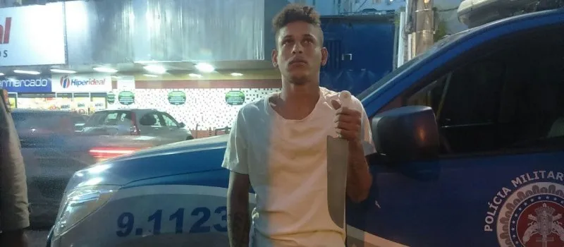 Polícia frustra tentativa de homicídio na Barra; Jovem usava ‘peixeira’ para cometer o crime