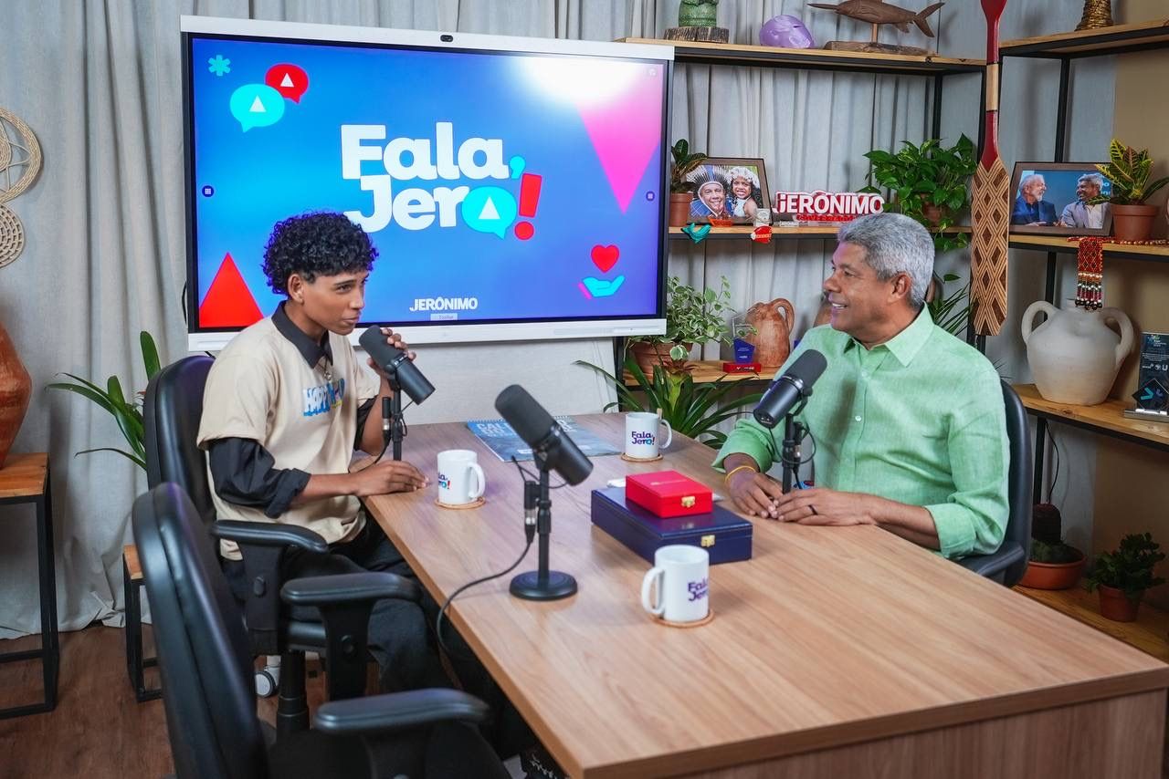 Jerônimo durante exibição do podcast 