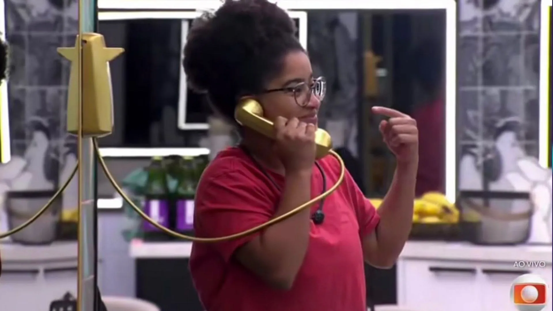 Milena atende Big Fone e pode mudar paredão deste domingo