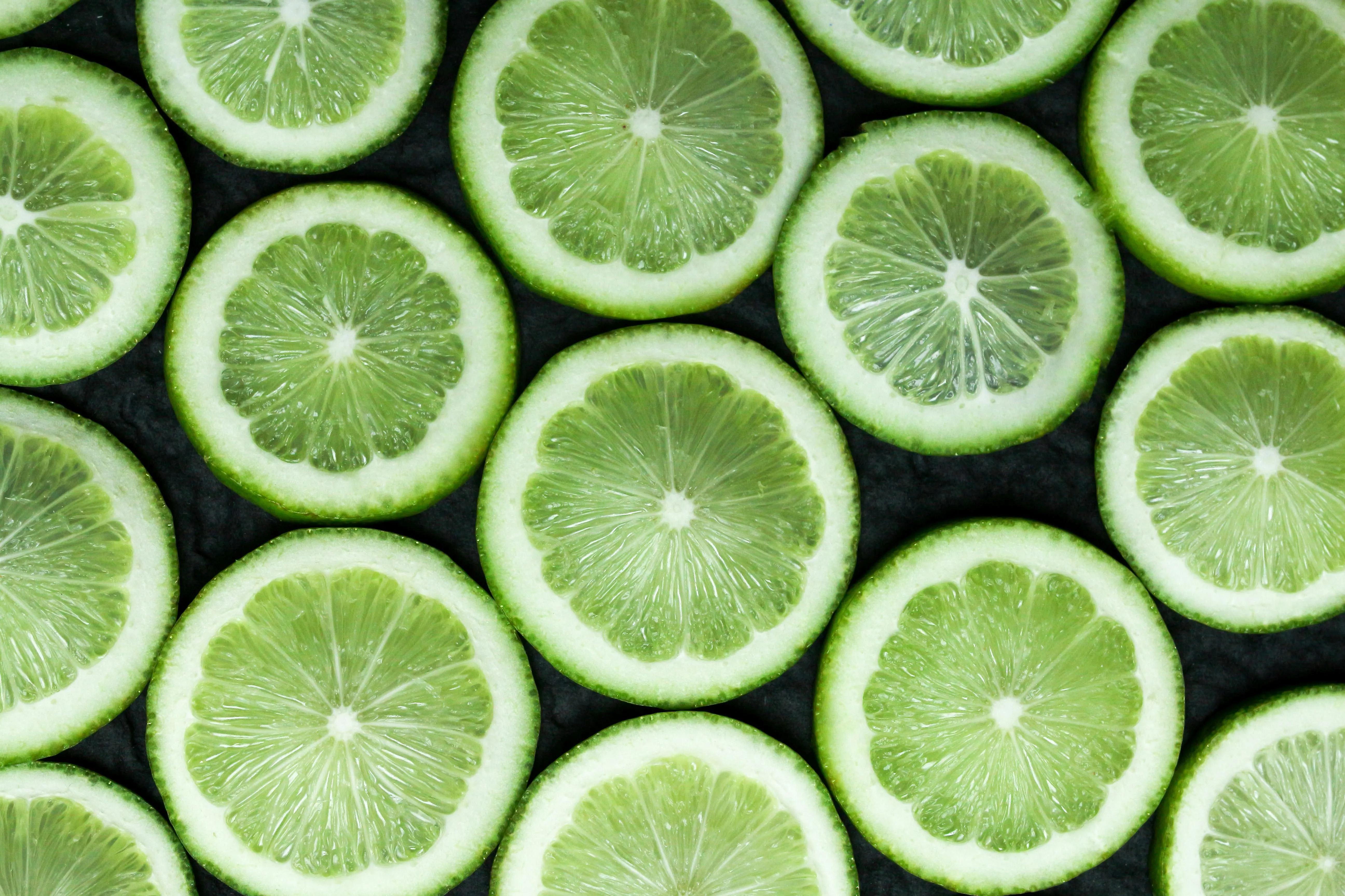 Limão é aliado à alimentação saudável, mas sem efeitos milagrosos; 10 benefícios