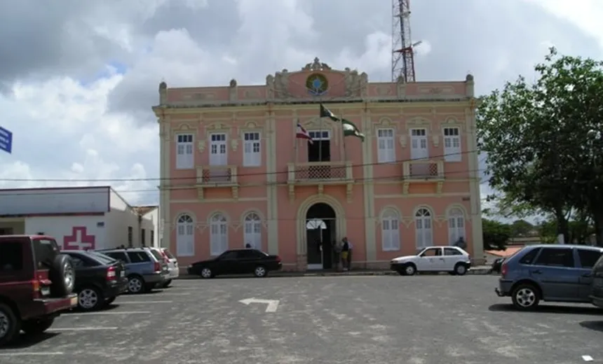 Ex-prefeito de Pojuca é denunciado por irregularidades na gestão
