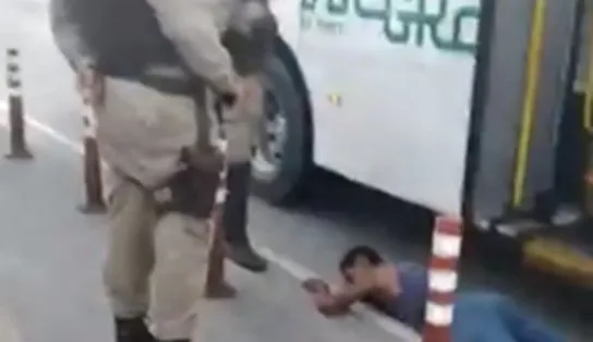 VÍDEO: homem é preso após assalto a ônibus em São Cristóvão