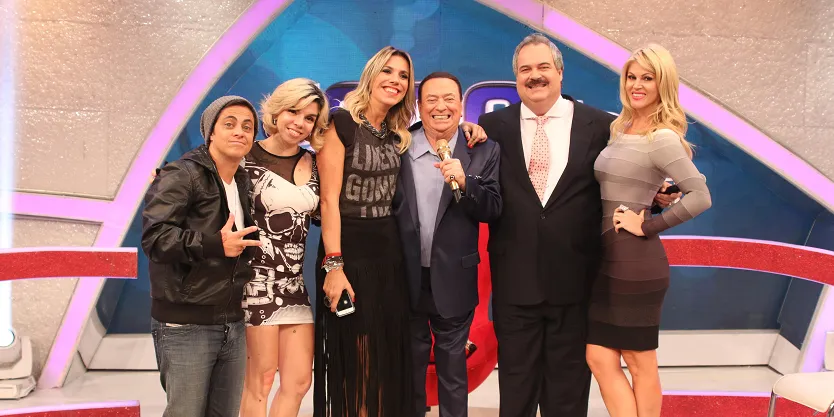 “Sou muito romântico, quente e pegador” revela Gilberto Barros no programa Raul Gil