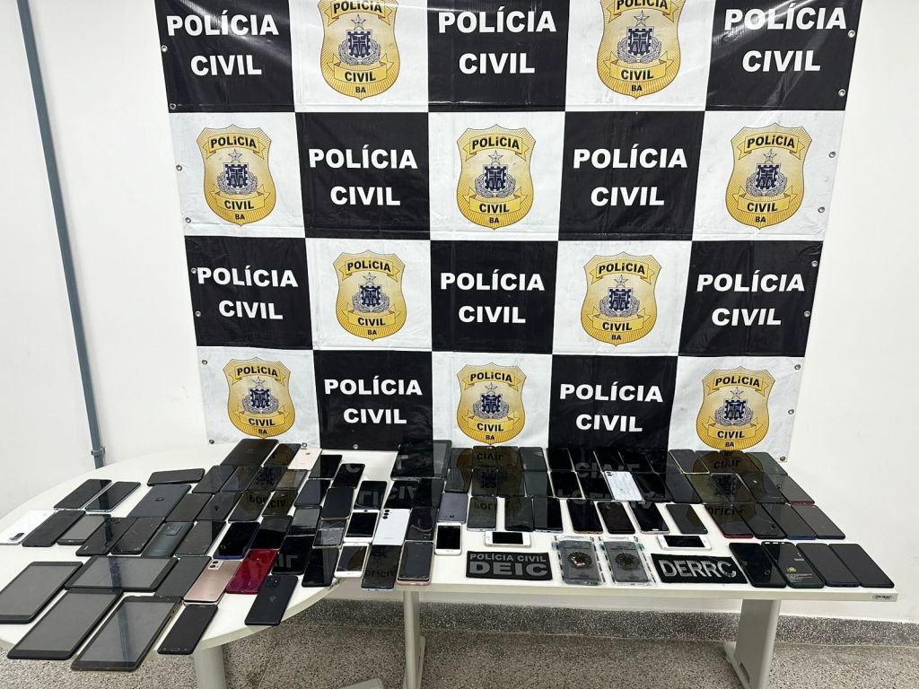 O grupo é suspeito de 14 roubos a ônibus nos últimos dois meses em Salvador e RMS. Foto: Divulgação/PCBA