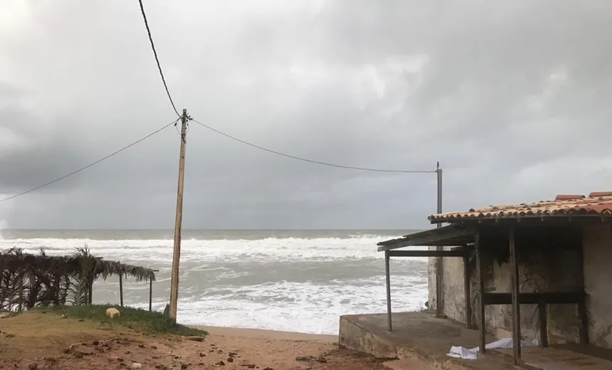 Turista morre afogado em praia de Arembepe