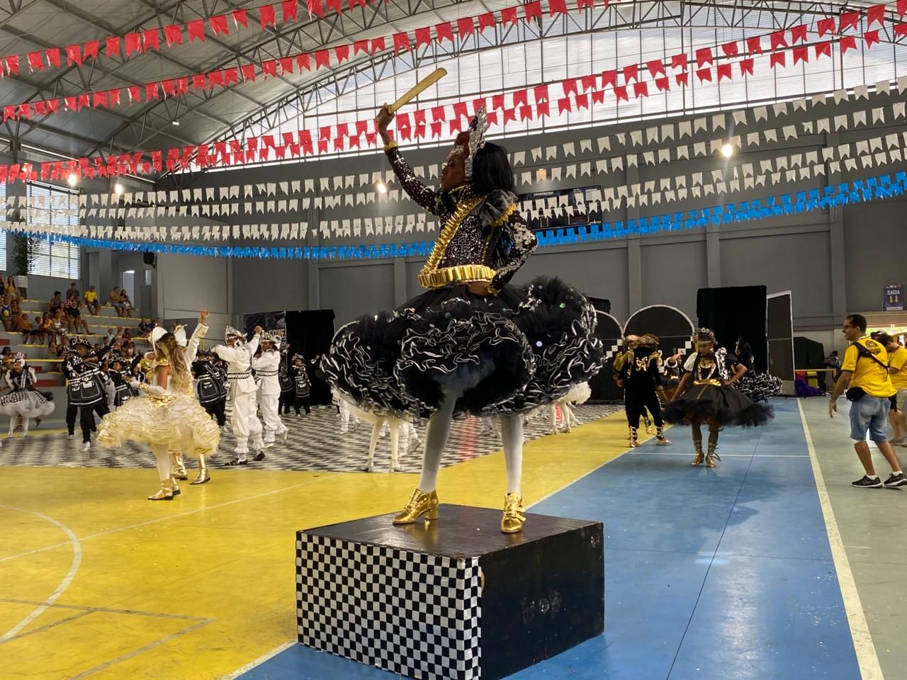 Evento Acontece No Gin&aacute;sio Poliesportivo De Madre De Deus E Re&uacute;ne Grupos De Diferentes Regi&otilde;es Da Bahia Na Disputa Pelo Trof&eacute;u Celisa Felicidade.