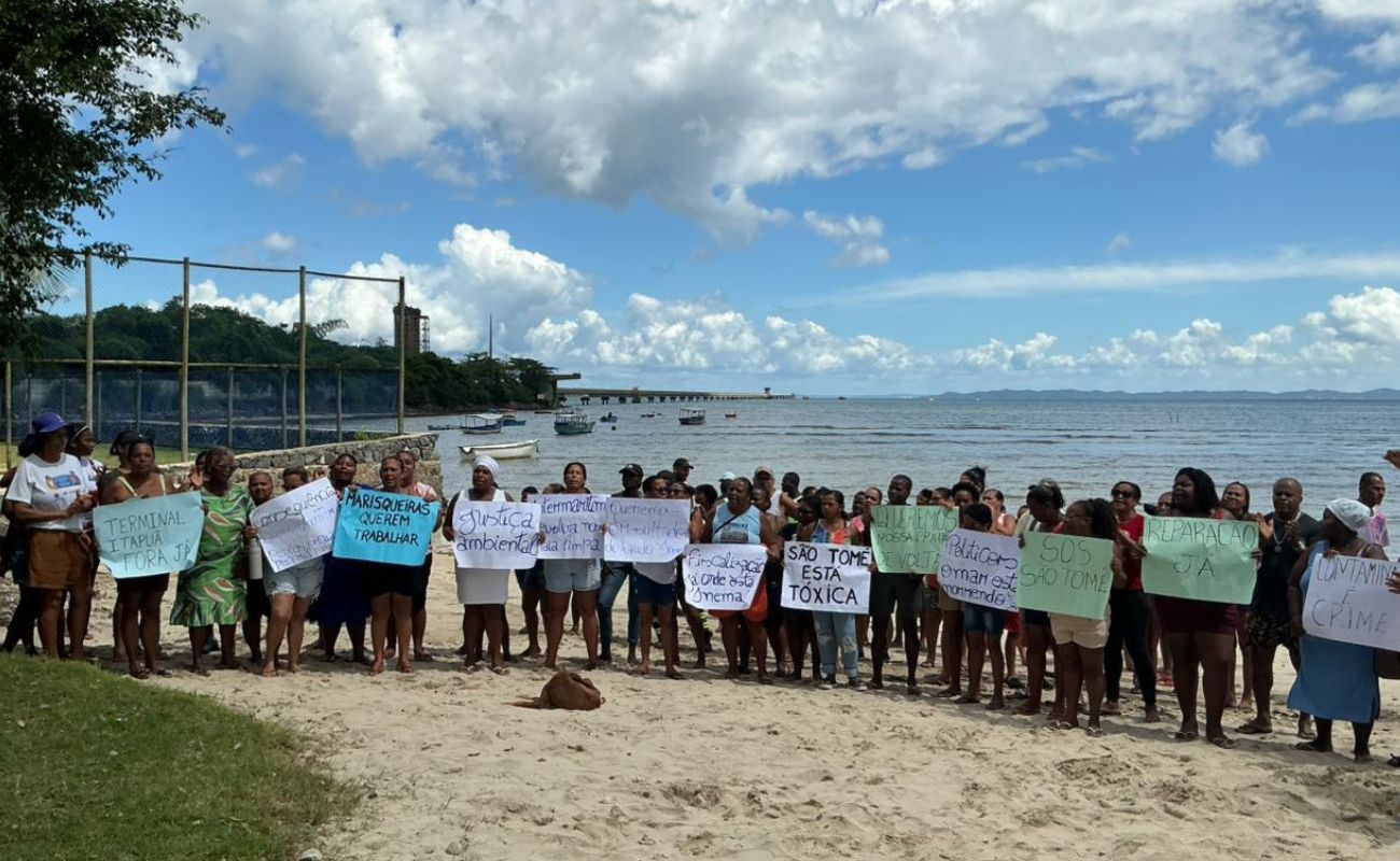 Moradores ainda  enfrentam preju&iacute;zo e protestam ap&oacute;s contamina&ccedil;&atilde;o em S&atilde;o Tom&eacute; de Paripe