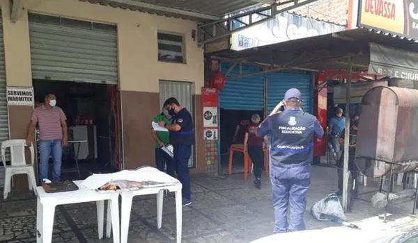 Bares e restaurantes reabrem e passam por fiscalização em Vitória da Conquista