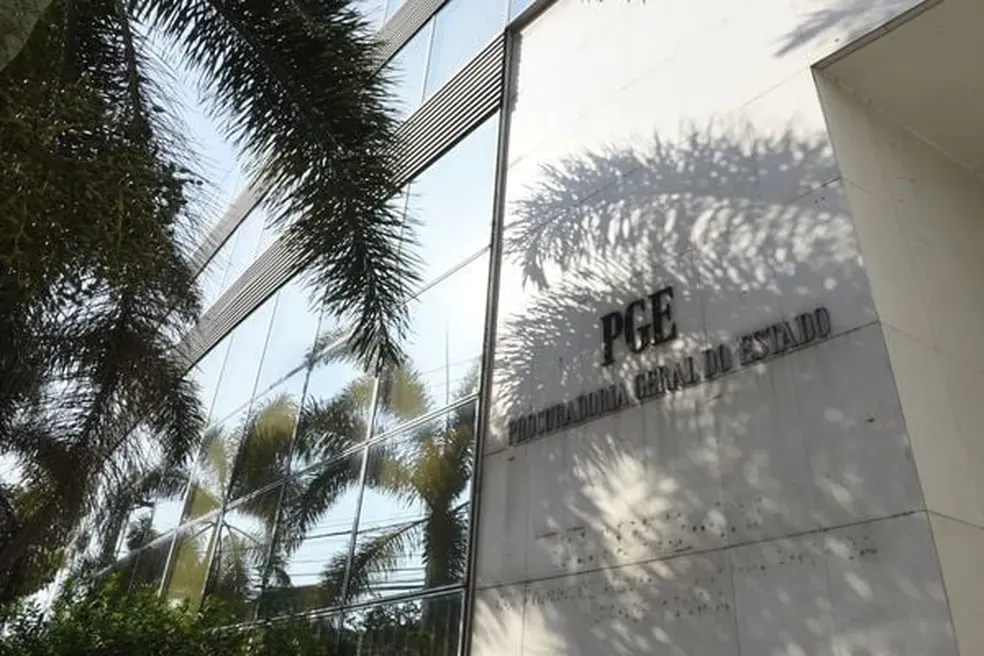 PGE abre concurso público que paga até R$27,7 mil; veja edital