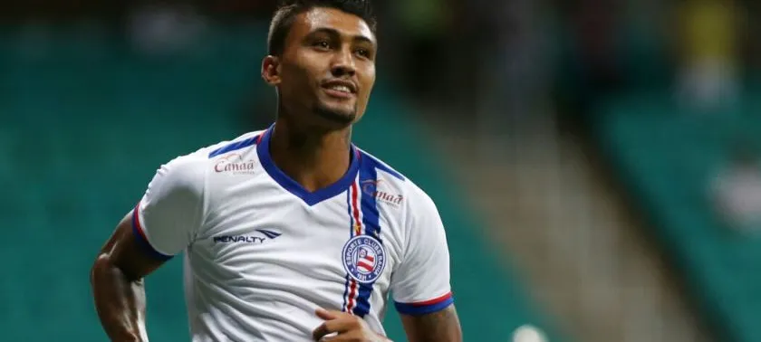 Kieza está garantido no Bahia até o final de 2015