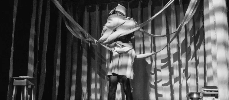 Monólogo “Se Deus Fosse Preto” no Teatro Vila Velha
