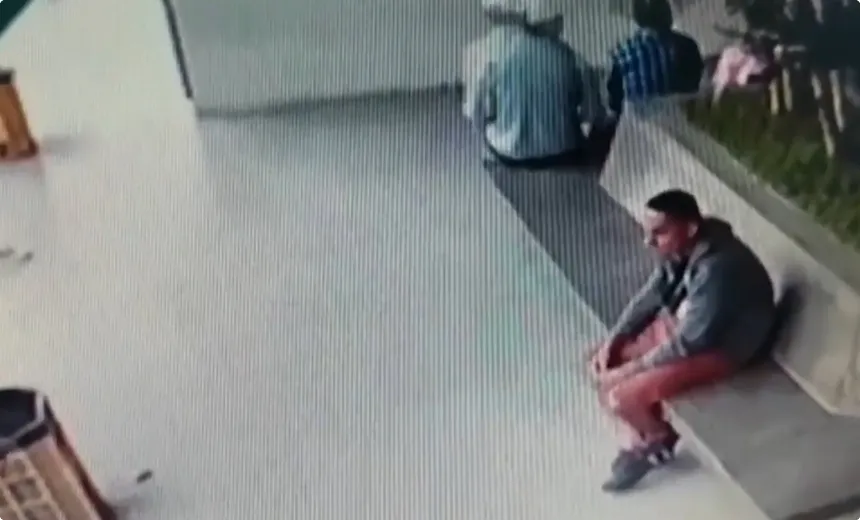 ?Tem uns caras na minha cola?, disse morador de Simões Filho antes de desaparecer