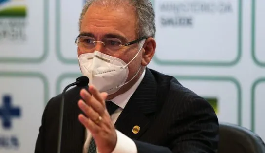 Ministro da Saúde critica passaporte da vacina: "Não ajuda em nada"