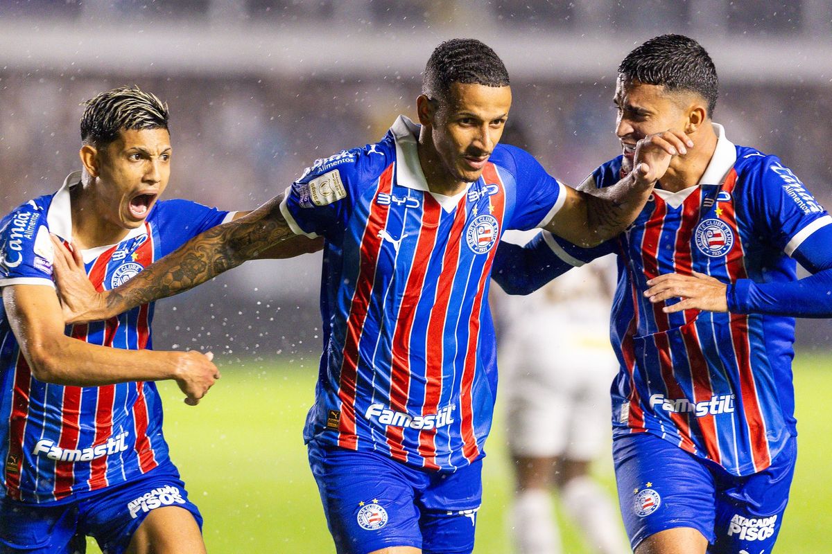 Bahia abre placar com gola&ccedil;o de Luciano Juba. Foto: Catarina Brand&atilde;o | EC Bahia