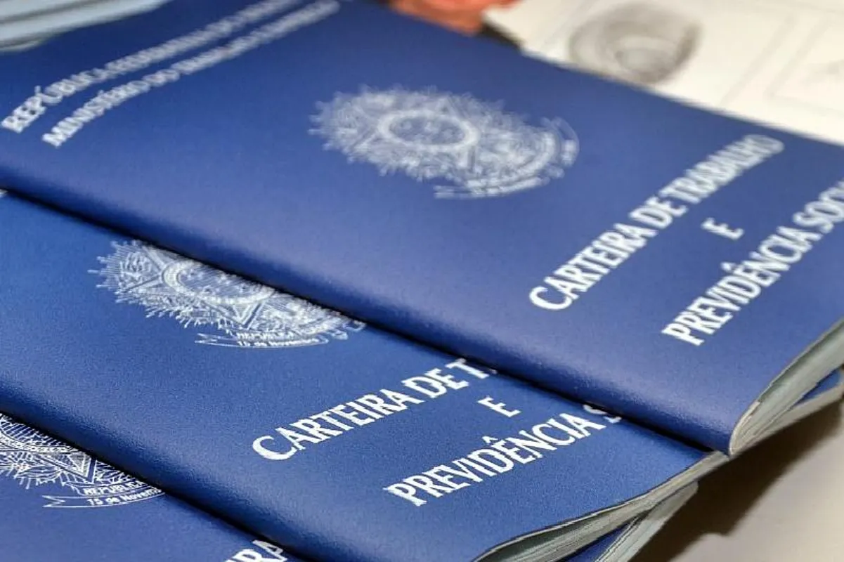 Diferença salarial entre homens e mulheres é de 15,8%, aponta IBGE