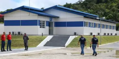 Homem morre em confronto com a polícia na região da Gamboa, em Vera Cruz