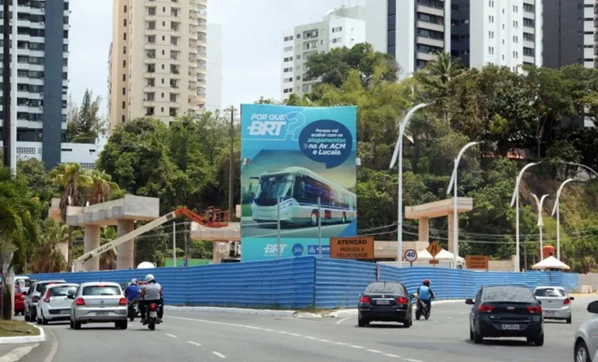 Avenida ACM terá trânsito modificado a partir do dia 31 para obras do BRT