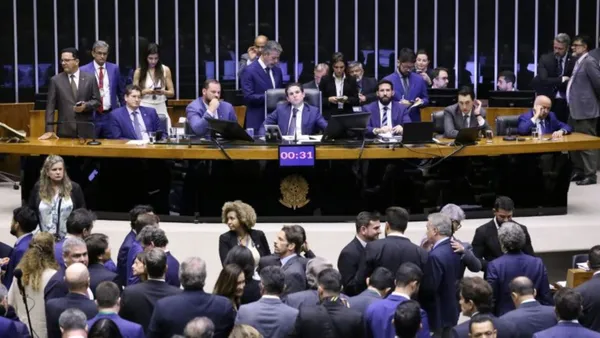 Camara aprova isenção do Imposto de Renda para salários até R$ 5 mil. Foto: Kayo Magalhães | Câmara dos Deputados