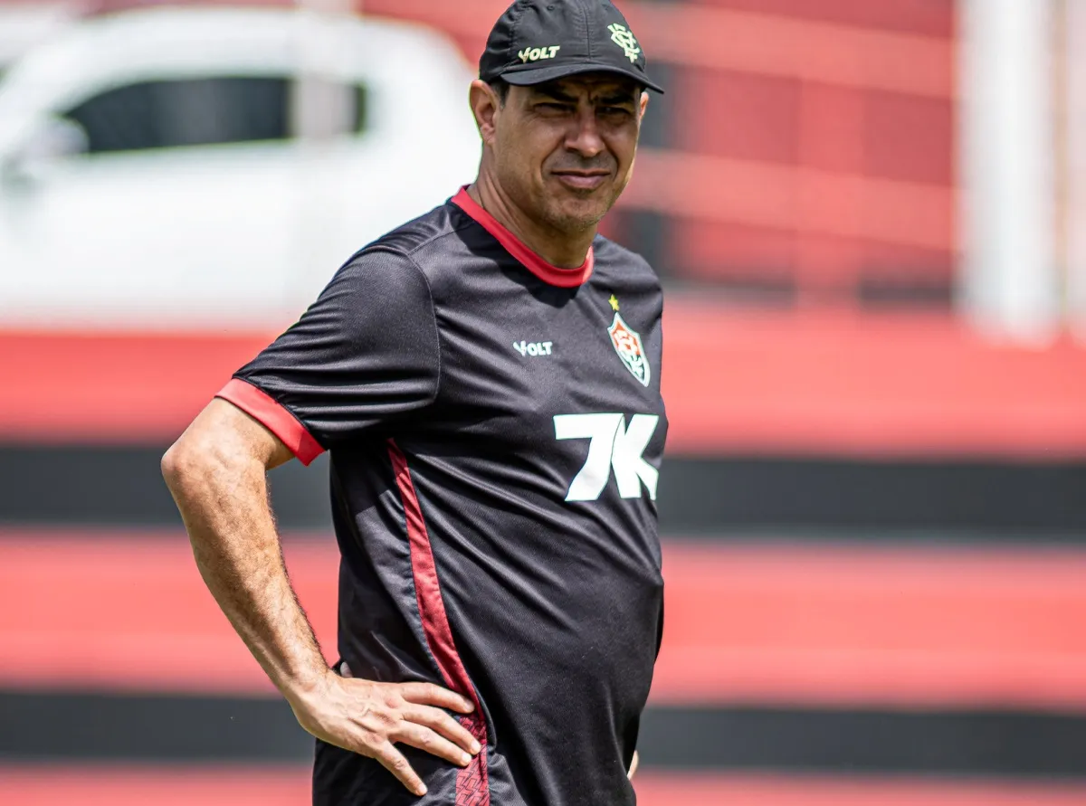 Vitória enfrenta o São Paulo, fora de casa, com diversos desfalques