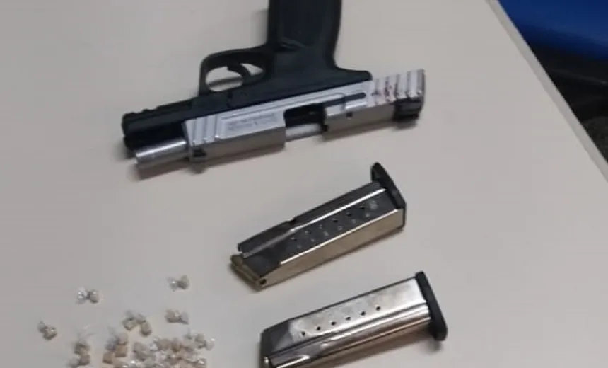 Traficante é localizado com armas e drogas no Engenho Velho da Federação