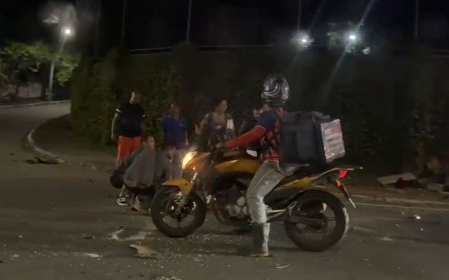 Motorista fica ferido em acidente na Avenida Juracy Magalhães. Foto: Reprodução | Vídeo