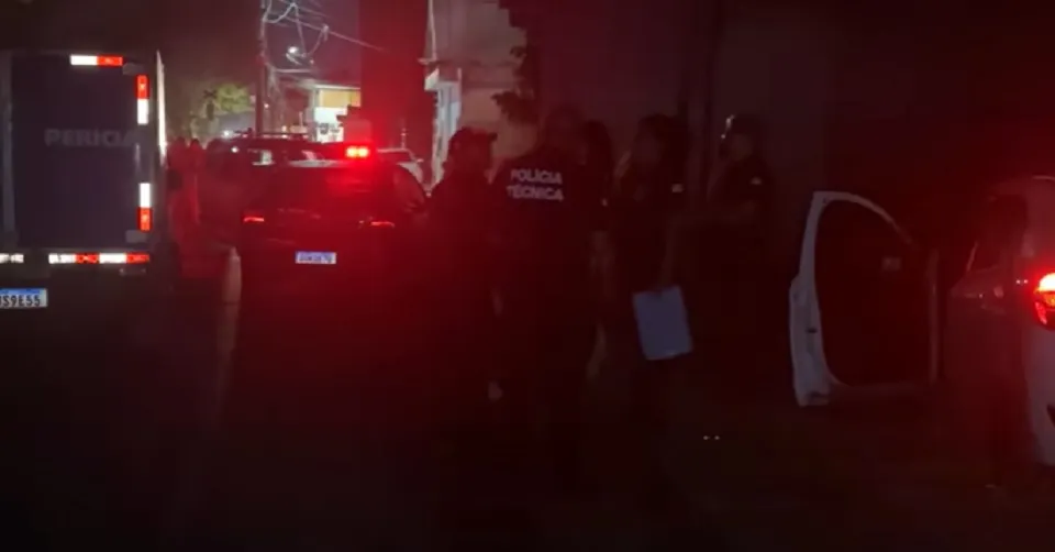 Após discussão de trânsito, homem é morto dentro de carro em Camaçari