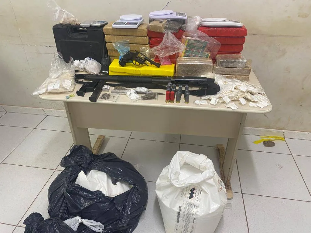 Polícia desarticula laboratório de drogas na Bahia; só em 2023, 15 refinarias foram desmontadas