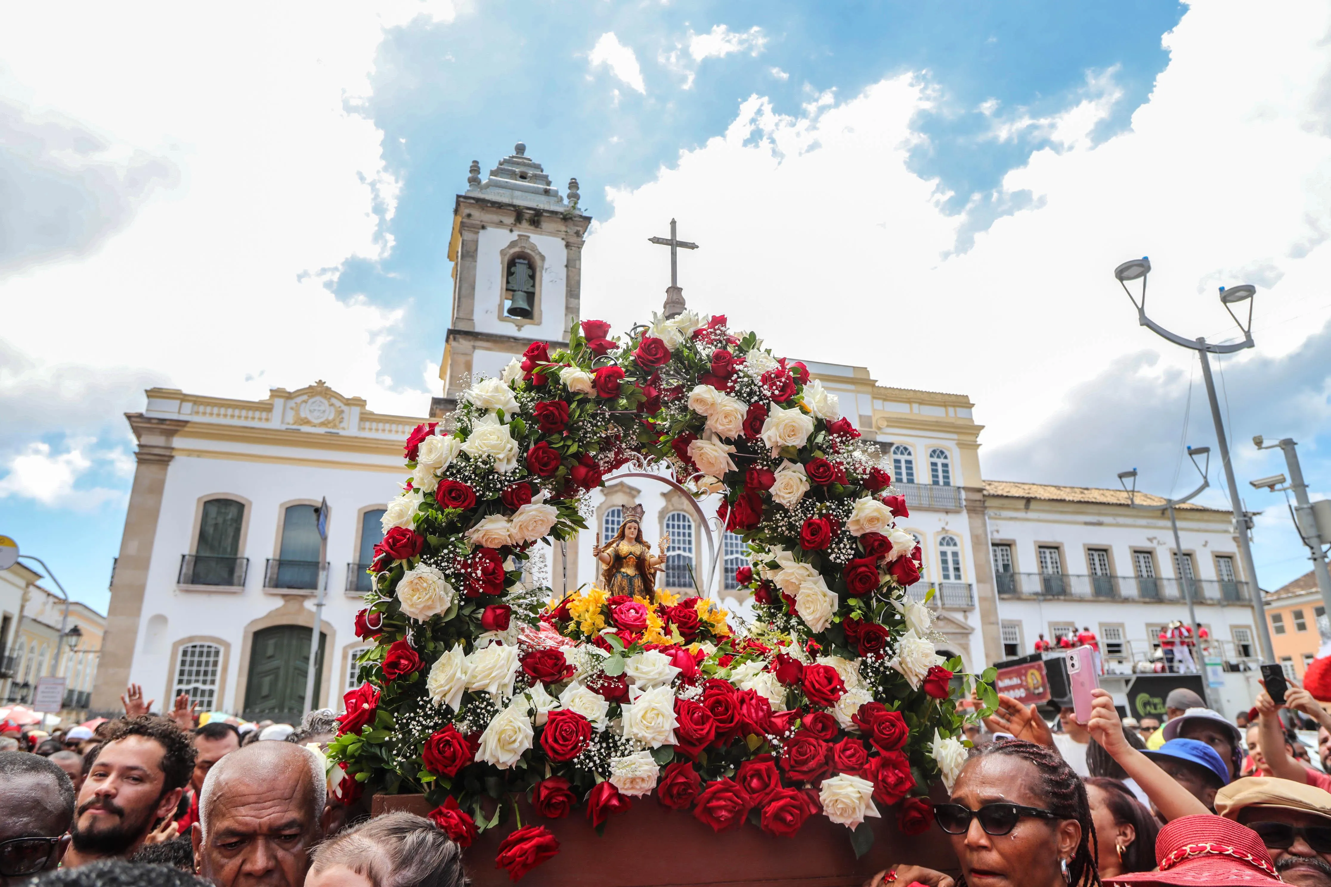 Festa de Santa Bárbara terá programação religiosa e cultural no Pelourinho