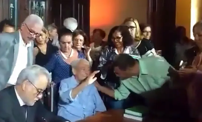 Em última aparição em público, Waldir Pires apresentou saúde frágil; assista