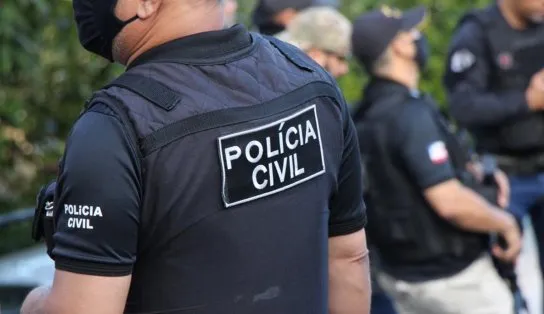 Jovem tem casa invadida por ex-companheiro, derruba agressor e homem acaba preso na Bahia 