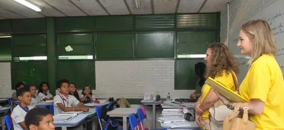 Professores de escolas públicas têm piso reajustado para R$ 1.917,78