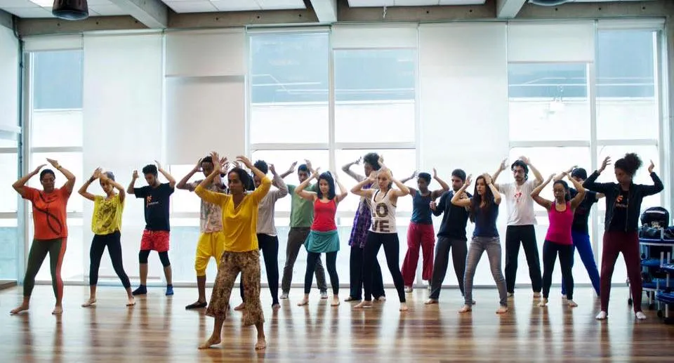 Cursos de balé e dança são oferecidos gratuitamente pela FUNCEB