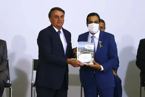 Prefeito de Salvador é acusado de defender Bolsonaro; saiba detalhes