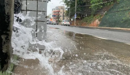 Furtos de hidrômetros causam desperdício de água e deixam moradores revoltados no Rio Vermelho 