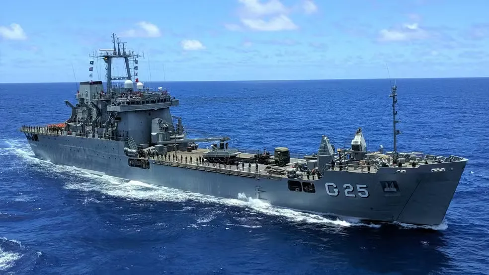 Imagem de navio da marinha 