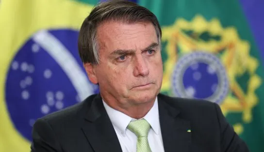 Bolsonaro diz que o Brasil está em "terreno fértil para ditadura" e que esse momento "vai acabar chegando"