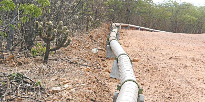 Com 75,8 km de adutoras, o sistema conecta captação, tratamento e distribuição, promovendo acesso à água potável em regiões historicamente afetadas pela escassez/Foto: Honório Barbosa