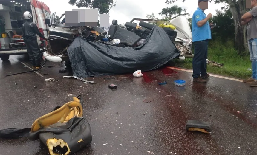 Grave acidente deixa ao menos quatro mortos na BA 093, em Mata de São João
