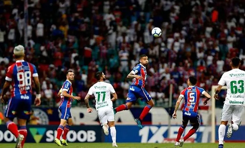 Sob vaias da torcida, Bahia fica só no empate com a Chapecoense: 1 a 1
